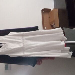 charming Charlie sz6 (M) white dress